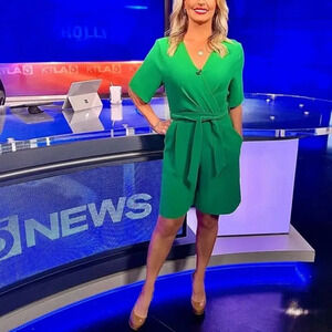 Tara Jarmon Calia v-neck Wrap shorts Romper playsuit green 13520